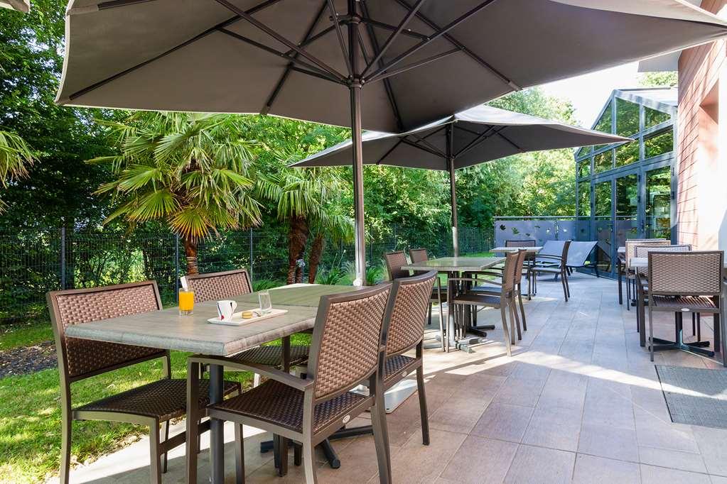 The Originals Boutique Hotel Restaurant Saint James, Montaigu-Vendee Exterior foto