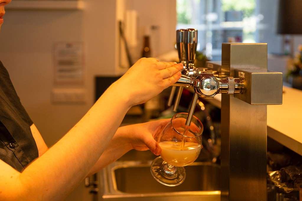 The Originals Boutique Hotel Restaurant Saint James, Montaigu-Vendee Ausstattung foto
