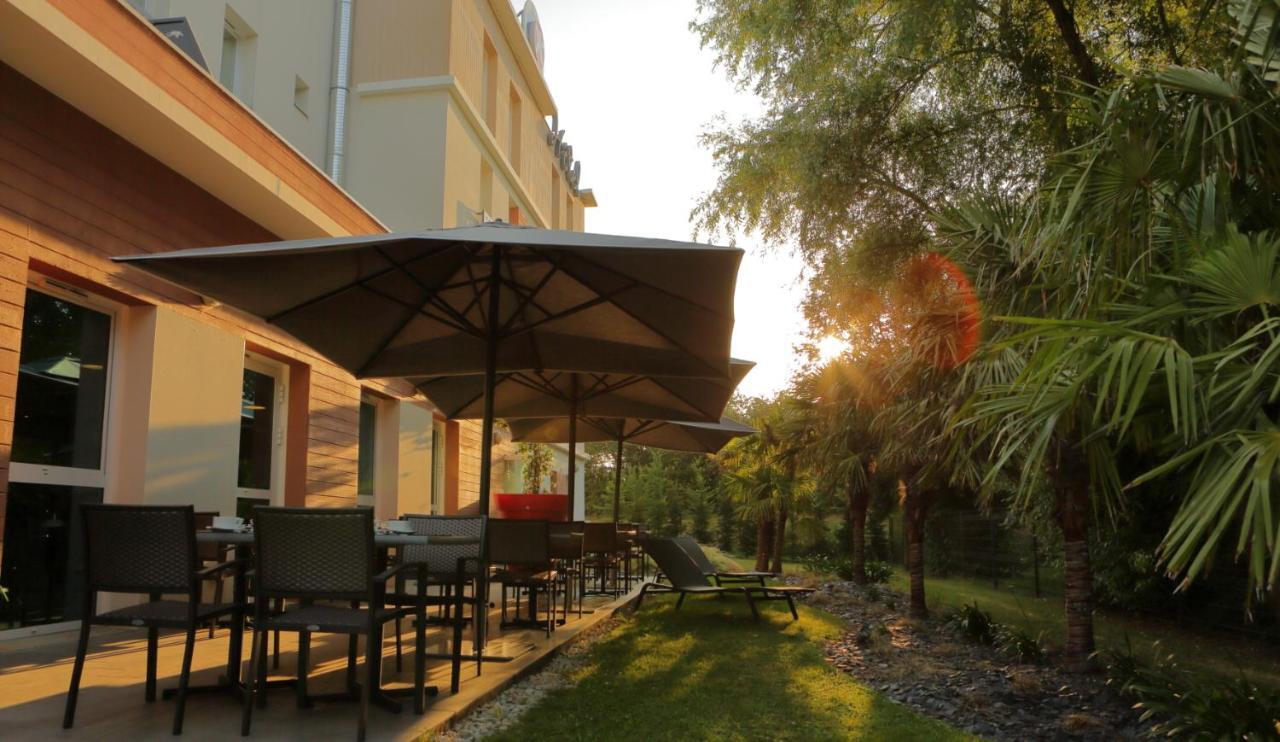 The Originals Boutique Hotel Restaurant Saint James, Montaigu-Vendee Exterior foto